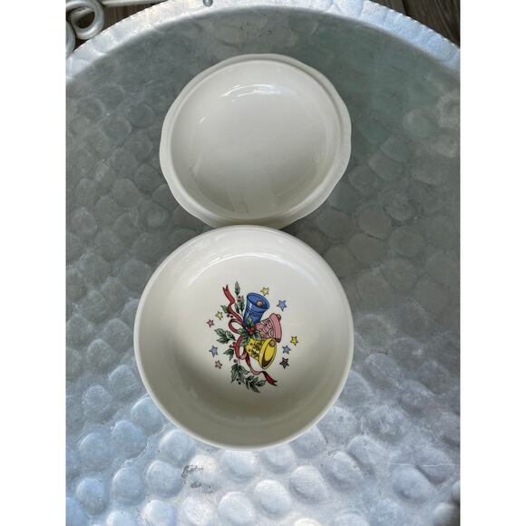 Vintage Nikko bon bon Christmas dish, candy, nuts, holidays, vanity container - Picture 5 of 6